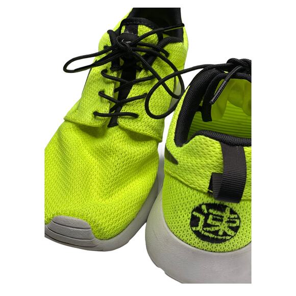 Nike Roche Neon Green & black NIKEiD size 8.5 - Picture 7 of 8
